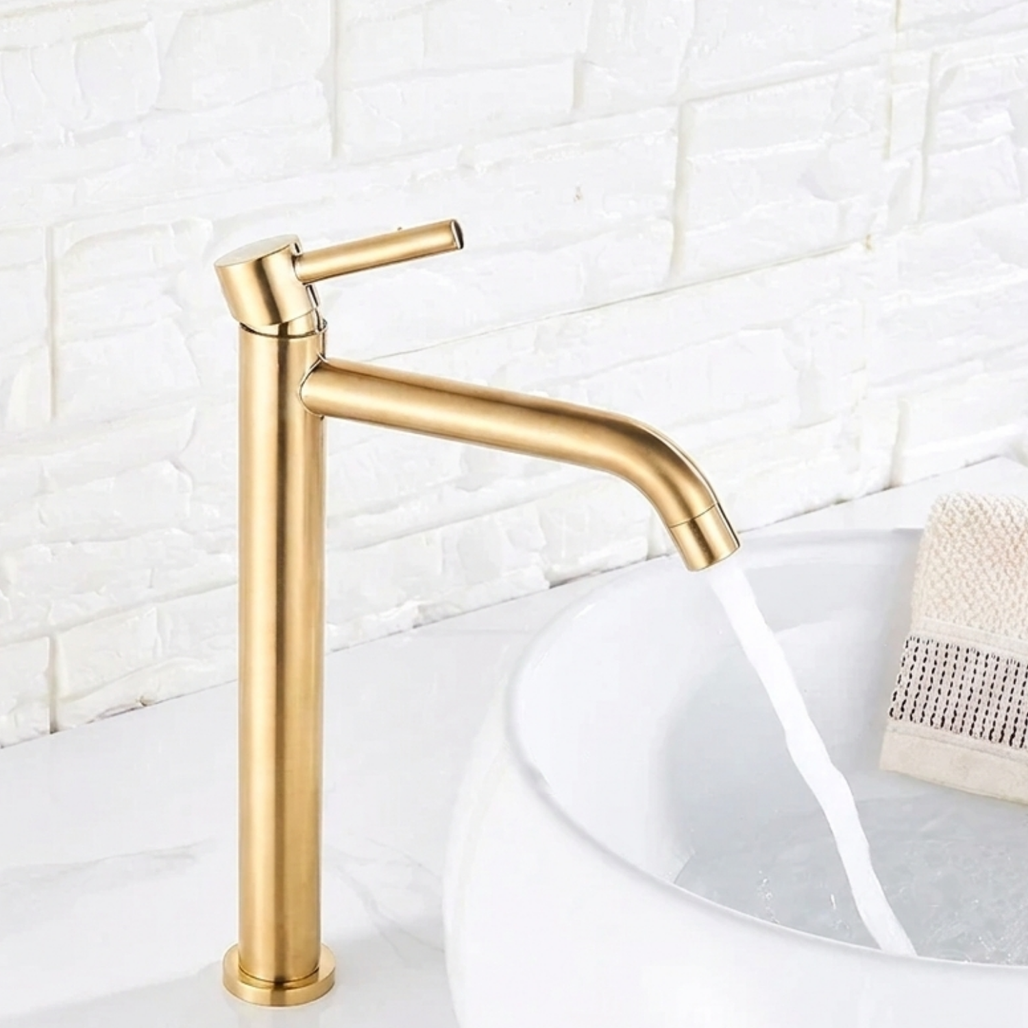 Elvheim - Bathroom Basin Faucet Single Handle Hot and Cold Mixer Tap