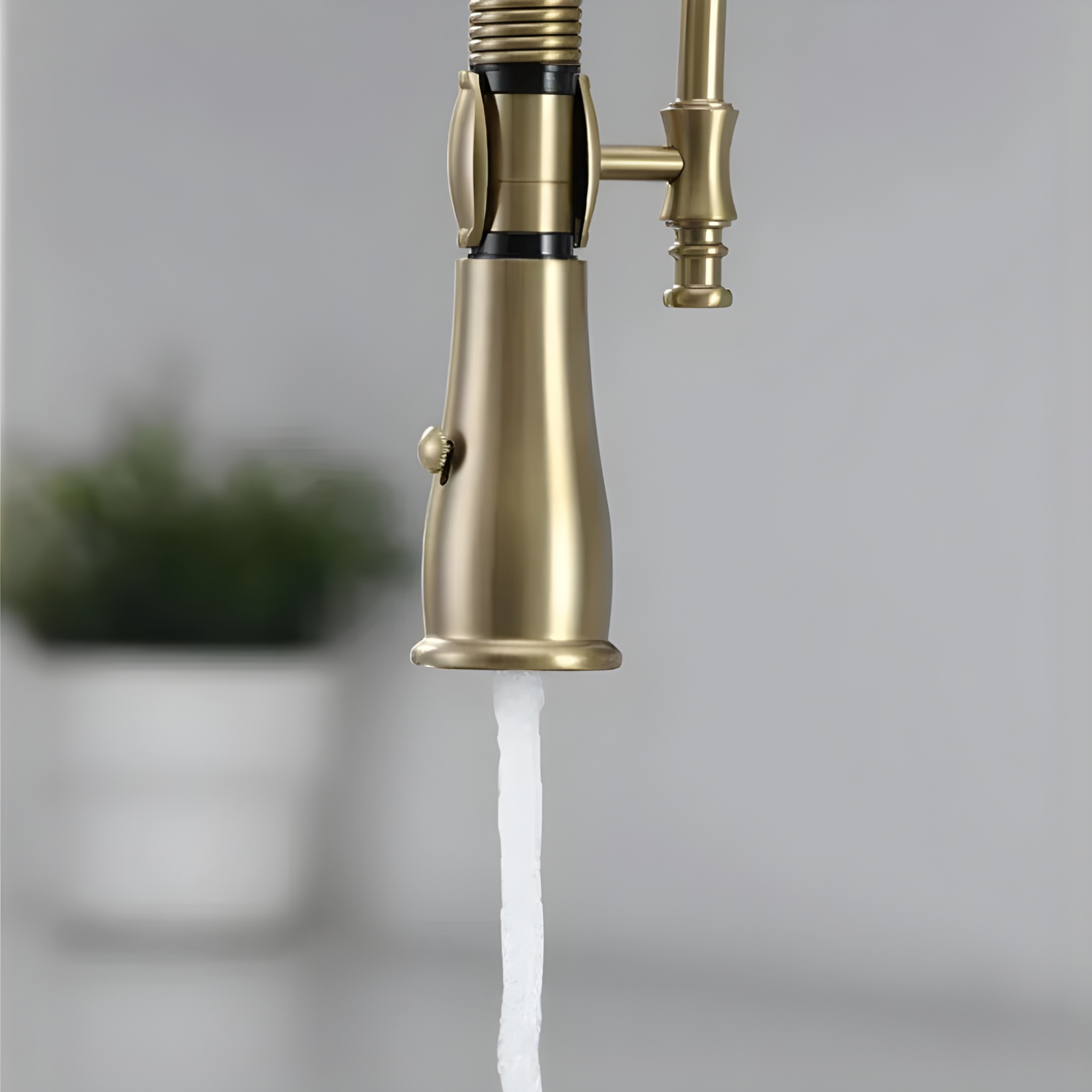 Visby - 360° Pull-Down Kitchen Faucet with Spring Spout Hot & Cold Mixer