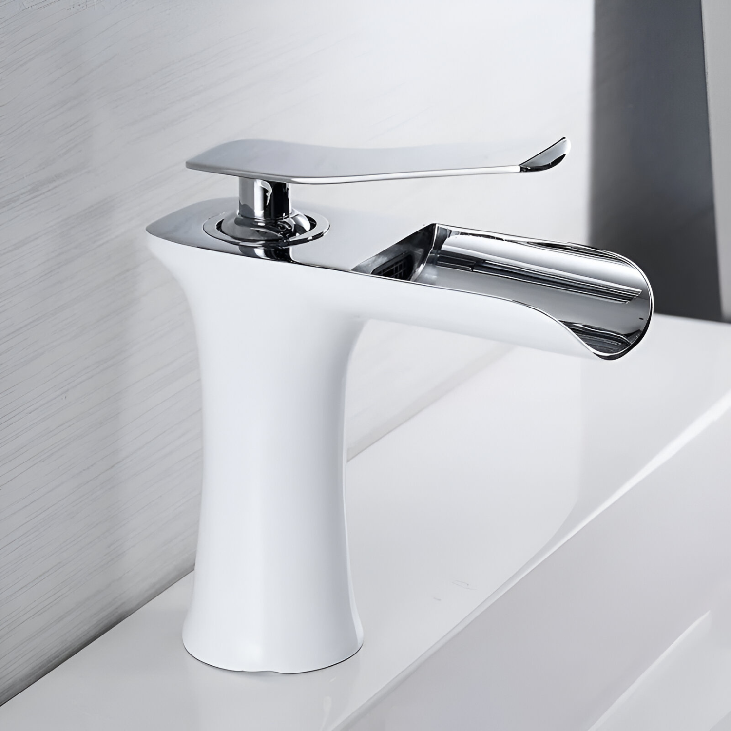 Horten - Bathroom Sink Mixer with Hot and Cold Water Control