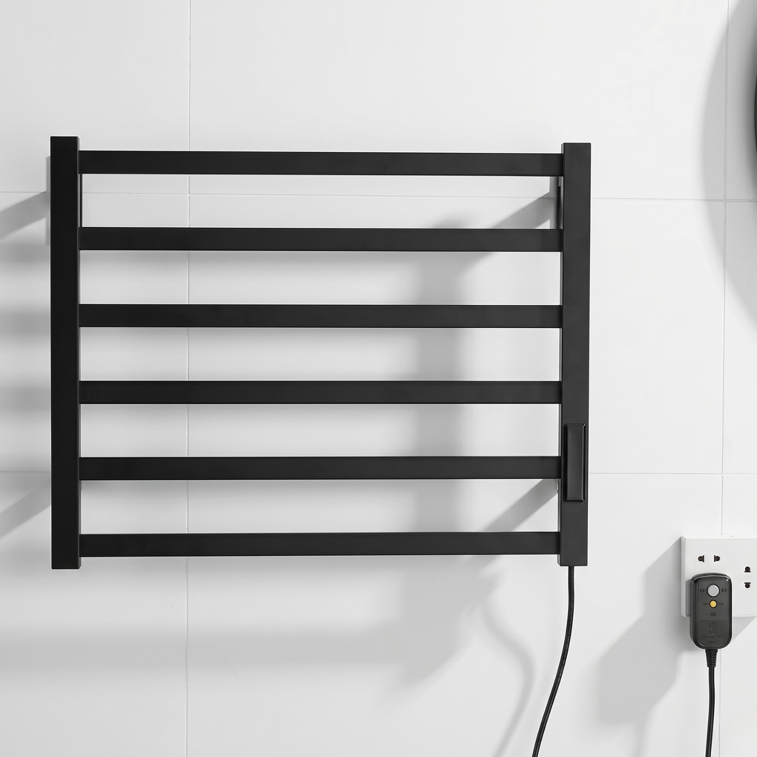 Nuremberg - Towel Bar Warmer with Screen