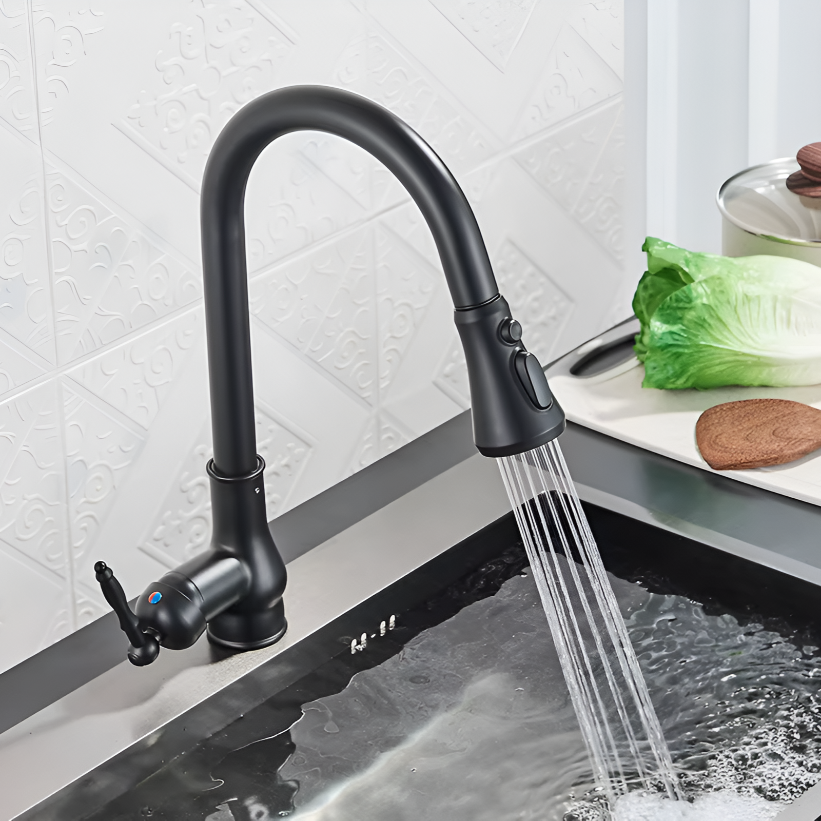 Black antique pull-out kitchen faucet